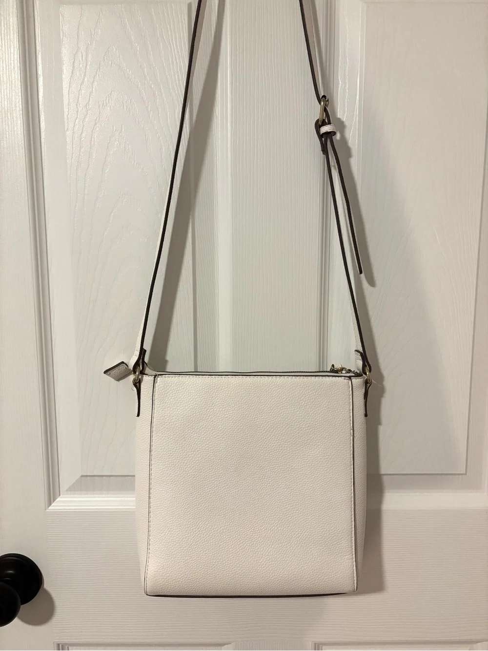 Classic Minimalist Nanette Lepore Ivory Pebbled Crossbody Bag Double Zip Gold